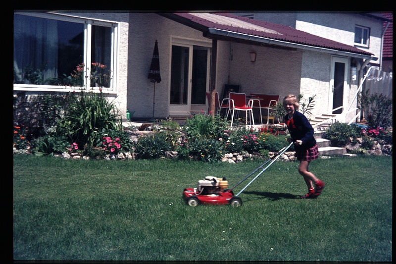 17.Regensburg jul 1971 Marion.JPG